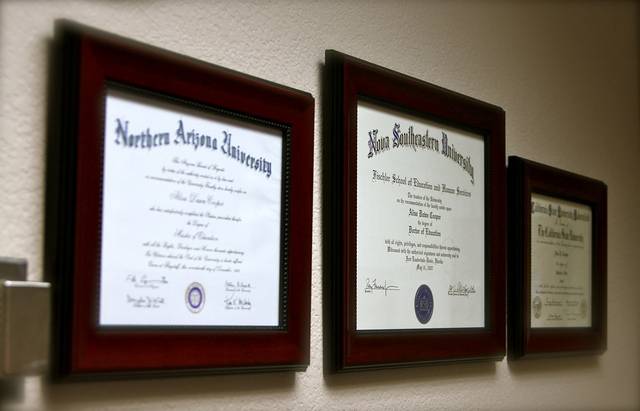 Enmarca - Enmarcado de Diplomas, Títulos, Certificados